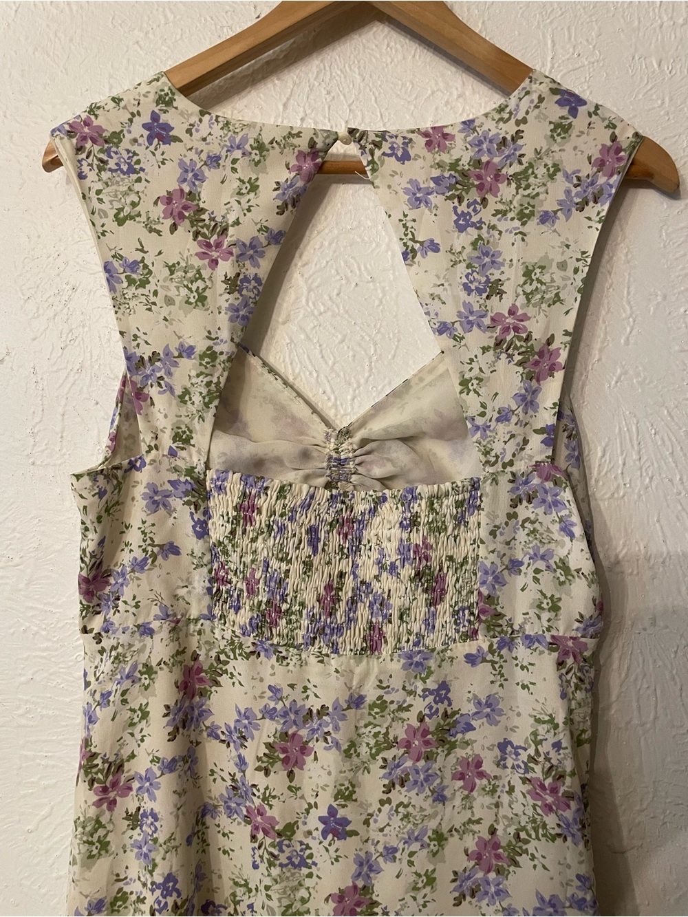 NWOT ASTR the Label Floral Tie-Front Midi Dress White Lavender Large - Picture 5 of 8